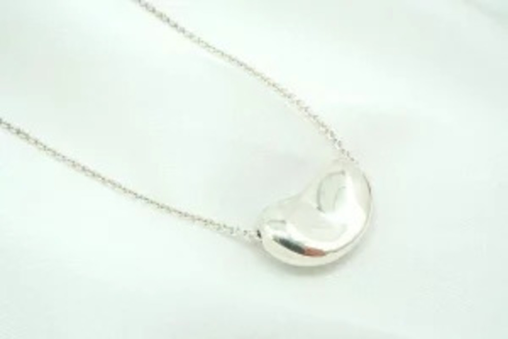 Tiffany Co Elsa Peretti Bean Necklace Yellow Gold